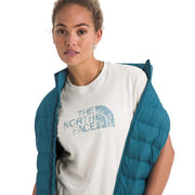 The North Face Evolution Regenerative Ink Half Dome Women's Active T-Shirt, White Dune, Medium, 100% Cotton, Relaxed Fit, NF0A8EWB