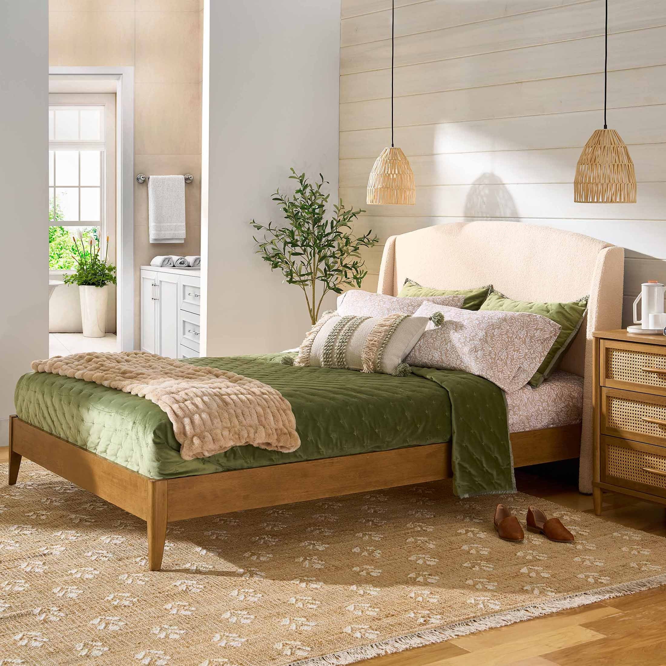 Better Homes & Gardens 3019BQR Springwood Upholstered Queen Bed, Shear ...