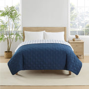 Mainstays Emmett Plaid Quilt, King, Reversible Blue and White Microfiber, Lightweight Bedding