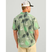 HUK Men's Kona Button-Down Shirt, Short Sleeve, UPF 30+ Sun Protection, Quick-Drying, Lightweight, 4-Way Stretch, KC Fog Green, Medium, H1500192