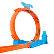 Mattel Hot Wheels Track Creator Triple Loop Pack, 24-Piece Speed Snap Track Set with 1:64 Scale Die-Cast Car, Multicolor