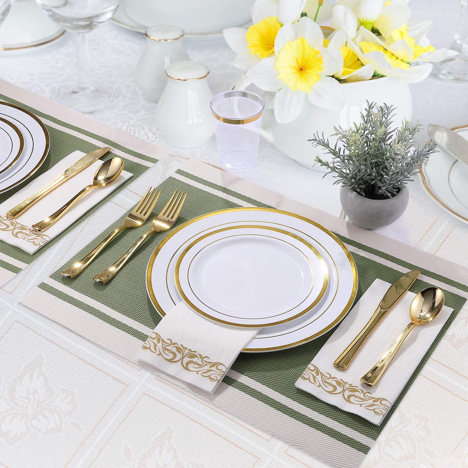 JOLLY CHEF 320 Piece Gold Rim Disposable Plastic Plates Dinnerware Set ...