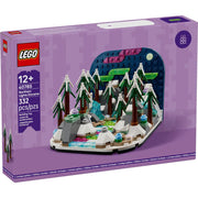 Lego Northern Lights Diorama, 332 Pieces, Glow-in-the-Dark Moon, Snow-Topped Trees, Collectible Nature Display, Ages 13+