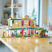 Friends Heartlake International School Building Blocks Toy Set, 985 Pieces, Multicolor, Includes Mini-Dolls and Accessories, 41731