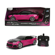 Jada Toys Pink Slips 1:16 Scale 2024 Chevy Camaro ZL1 1LE RC Car, USB Charging, Premium Rubber Tires, Plastic Body