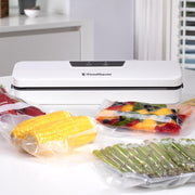 FoodSaver 6073048 Everyday Vacuum Sealer with Precut Bags, White