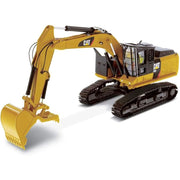Diecast Masters CAT Caterpillar 323F Medium Excavator Diecast Model, 1:50 Scale, Core Classics