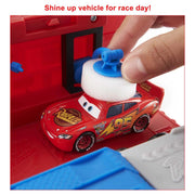 Disney Pixar Cars HDC75 Transforming Mack Playset, 2-in-1 toy Truck & Tune-Up Station
