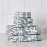 Better Homes & Gardens Signature Soft Floral Bath Towel, Green, 30 in x 56 in, 586 gsm, BH5701099320032