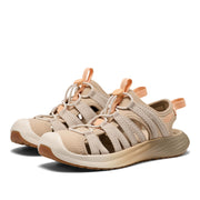 KEEN Women's Whisper Lite Athletic Sandals, Durable Closed Toe, Adjustable Bungee Closure, Safari/Birch, Size 7, 1031958