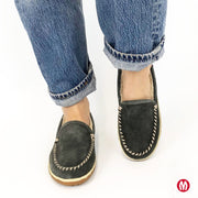 Minnetonka Tempe Moccasin Slippers, Womens Grey Suede, Wide Size 9, 40125W