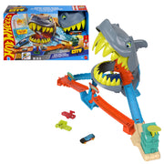 Mattel Hot Wheels City Shark Chomp Beach Playset with 1:64 Scale Die-Cast Vehicle, Pivoting Launcher, Figure-8 Stunt Track, Multicolor, JHL96