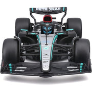 Bburago 18-28063 1:24 Race Formula Mercedes W15 Diecast Vehicle with Helmet (2024), Russell #63