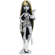 Monster High Reel Drama Cleo De Nile Black and White