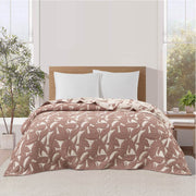 Mainstays Floral Quilt, Paisley Floral Pattern, 100% Polyester, Breathable, Hypoallergenic, Antimicrobial, King Size, Blue