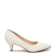 Kelly & Katie Women's White Ainsley Pumps, Size: 9 - Pointed Toe