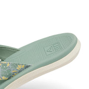 Reef Santa Ana Womens Flip Flop Sandals with Arch Support, Water-Resistant, Non-Marking Outsole, Frosty Green, Size 11M, CJ6474