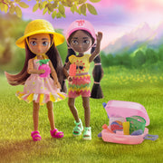 Battat HB71003 Hey Bestie Jasmine & Makayla Travel Doll Set, 21 Piece
