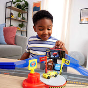 Mattel Disney Pixar Cars Piston Cup Stunting Speedway Playset with Tongue-Out Lightning McQueen Toy Car, Multicolor, 30 in, JHL42