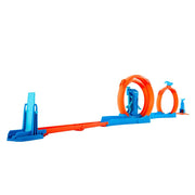 Mattel Hot Wheels Track Creator Triple Loop Pack, 24-Piece Speed Snap Track Set with 1:64 Scale Die-Cast Car, Multicolor