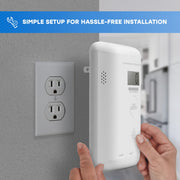 Universal Security Instruments Plug-In Carbon Monoxide Alarm with Battery Backup, Clear LCD Display, Audible Alarm, Tricolor Indicator, White, USI/CO/PLUG