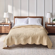 Better Homes & Gardens Paisley Medallion Cotton Quilt, Full/Queen, Yellow Butter, Scalloped Edges