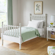 Pioneer Woman PW1425004710047 Harper Twin Spindle Bed, White