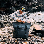 YETI Hopper M30 Soft Cooler - Wetlands Camo