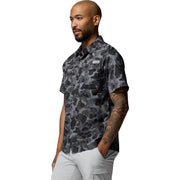 Columbia PFG Wild Cast Camp Men's Button-Down Shirt, Breathable Stretch Cotton Blend, Shark Deltawoods, X-Large, 2120801011