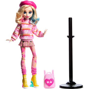 Monster High HXJ05 Wednesday Doll with Beret and Backpack, Doll Stand
