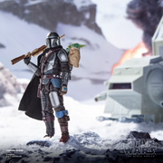 Hasbro G25325L0 Star Wars The Vintage Collection The Mandalorian & Grogu Deluxe 3.75 Inch Action Figure with Accessories