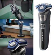 Philips Norelco Shaver 6000 Series 6900 SenselQ Wet & Dry Electric Shaver with SkinProtect Blades and Quick Clean Pod, Black and Gray, S9000/89