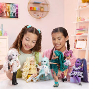 Shadow High 583035 S23 Fashion Doll- Zooey Electra (Green)
